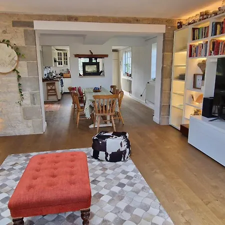 Σπίτι διακοπών 3 Bedroom Country Family Near *